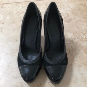 Banana Republic Pumps